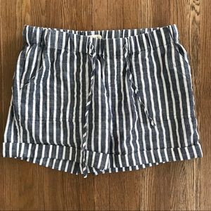 White stripe Chambrey Shorts
